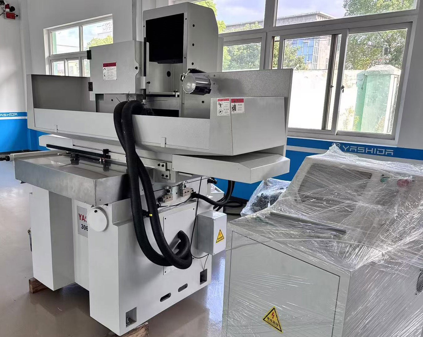 不同材質工件的平面磨床使用差異：不銹鋼 / 鑄鐵操作要點