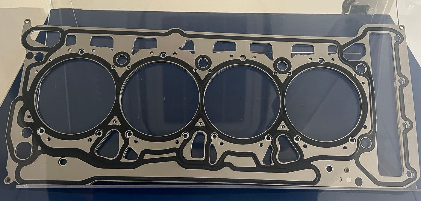 高精密平面磨床助力汽車鈑金制造突破精度極限 —— 某汽車零部件企業加工案例紀實 高精密平面磨床助力汽車鈑金制造突破精度極限 —— 某汽車零部件企業加工案例紀實